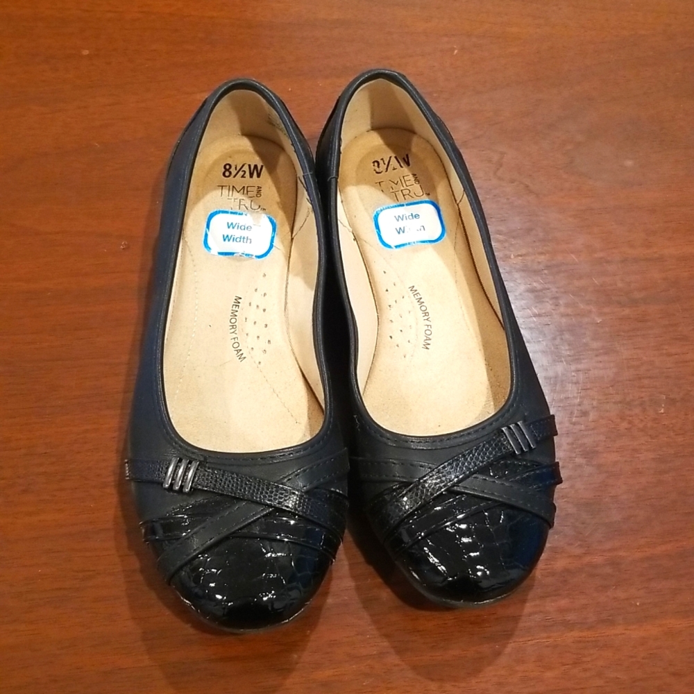 Womens flats